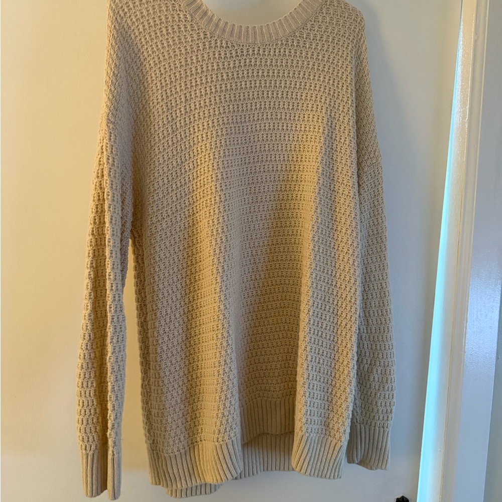 Old Navy Cream Crew Neck Sweater